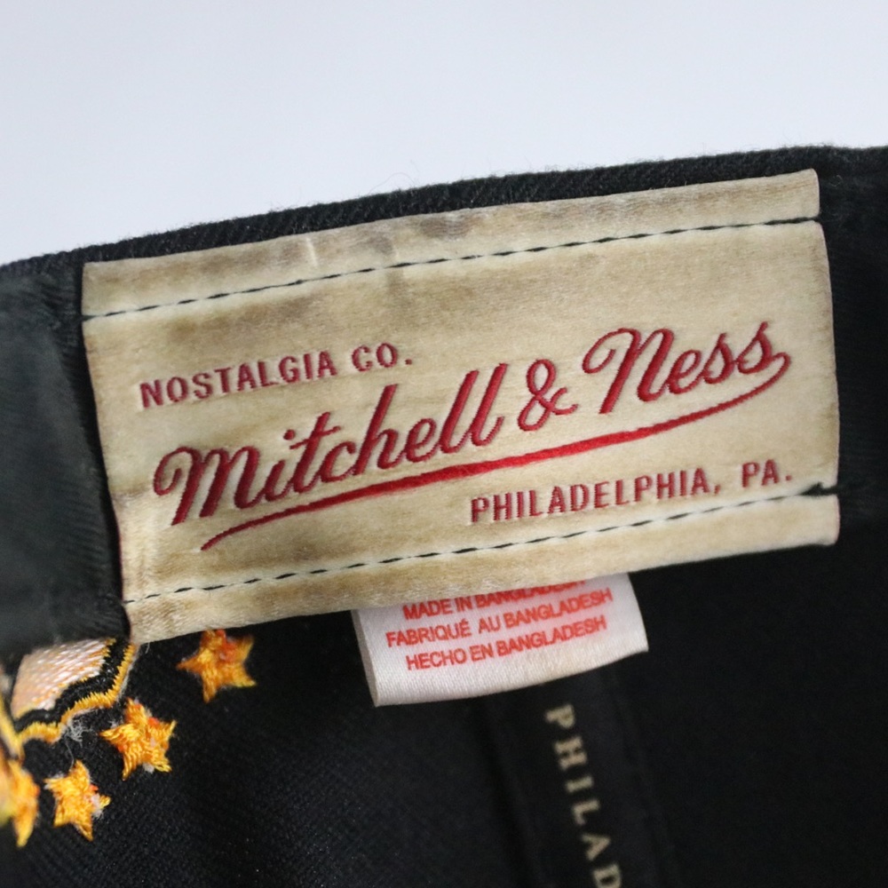VINTAGE Pittsburgh Penguins Mitchell & Ness Hat - Picture 6 of 9